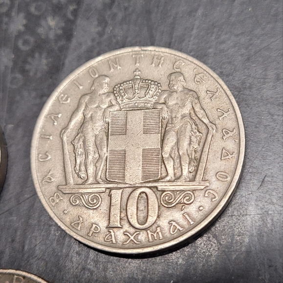 Set of seven collectable coins - Picture 3 of 6